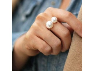 Discover the elegance of the Double Pearl Ring for Women by CreateConfidence