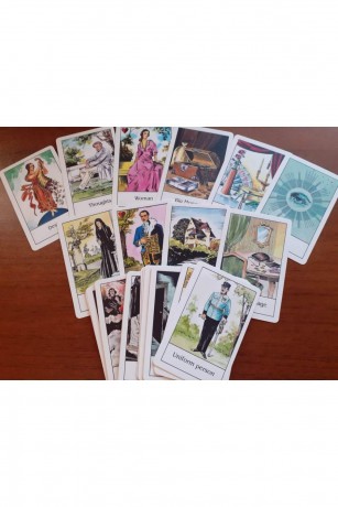 cypsy-tarot-reading-cards-desk-and-book-big-2