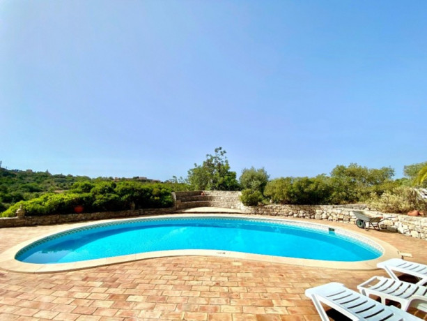 4-bedroom-house-for-sale-in-sunny-algarve-big-2