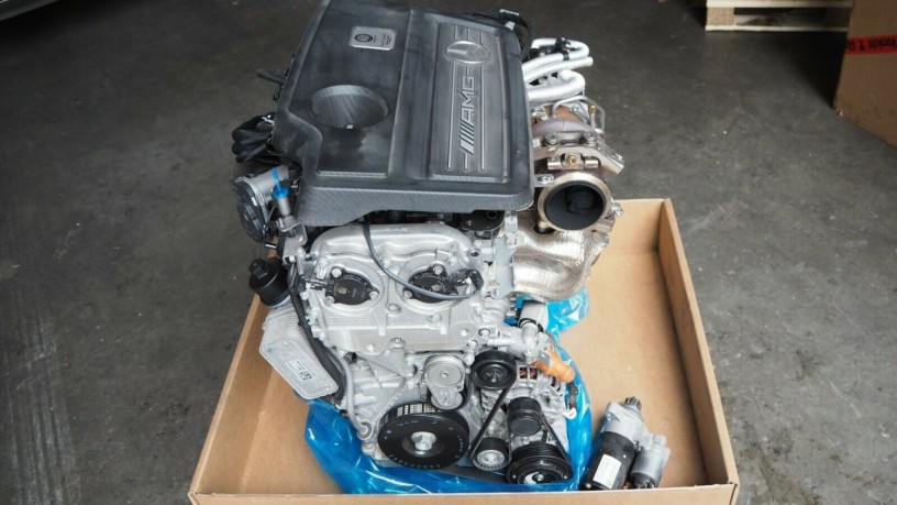 mercedes-benz-amg-2015-m133980-petrol-engine-big-0