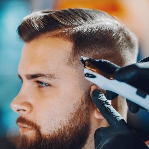 mens-haircut-in-summerville-patrick-groomsmith-big-2