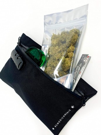 bcmedichronic-smell-proof-lock-bag-big-0