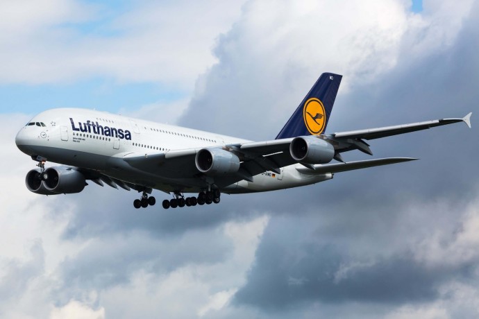 how-can-i-reach-lufthansa-from-europa-big-0