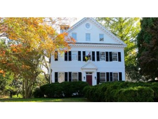 Colonial Era Bed and Breakfast Near Ocean City, MD - Limited time 15% discount