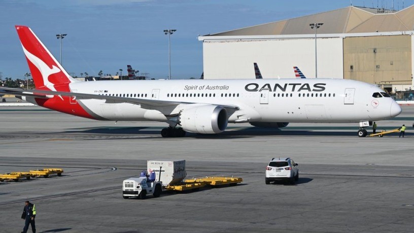 how-do-i-speak-to-someone-at-qantas-for-instant-help-big-0