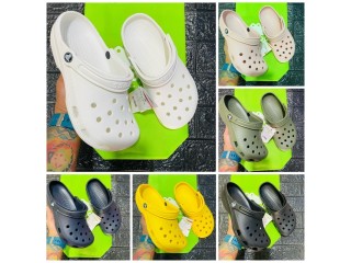 Crocs unisex-adult classic clogs (retired colors)