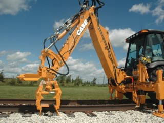 WHEELED EXCAVATOR RAIL GEAR : Mitchell-Railgear